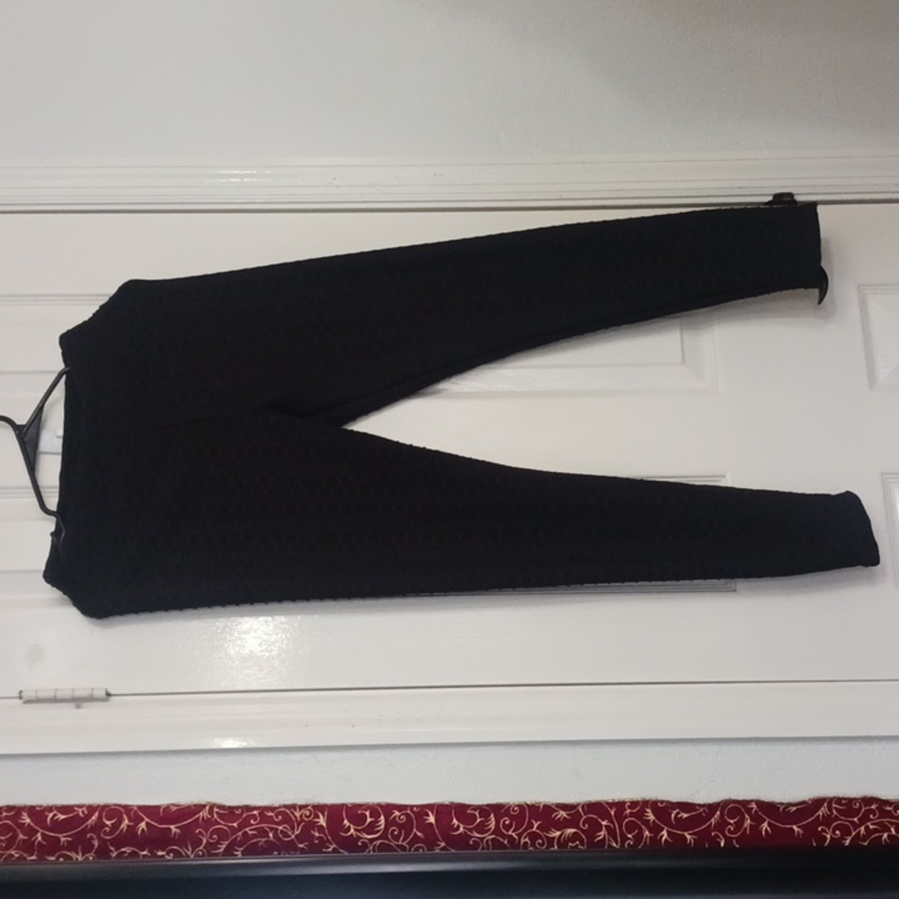 Sleek Black Women's Leggings